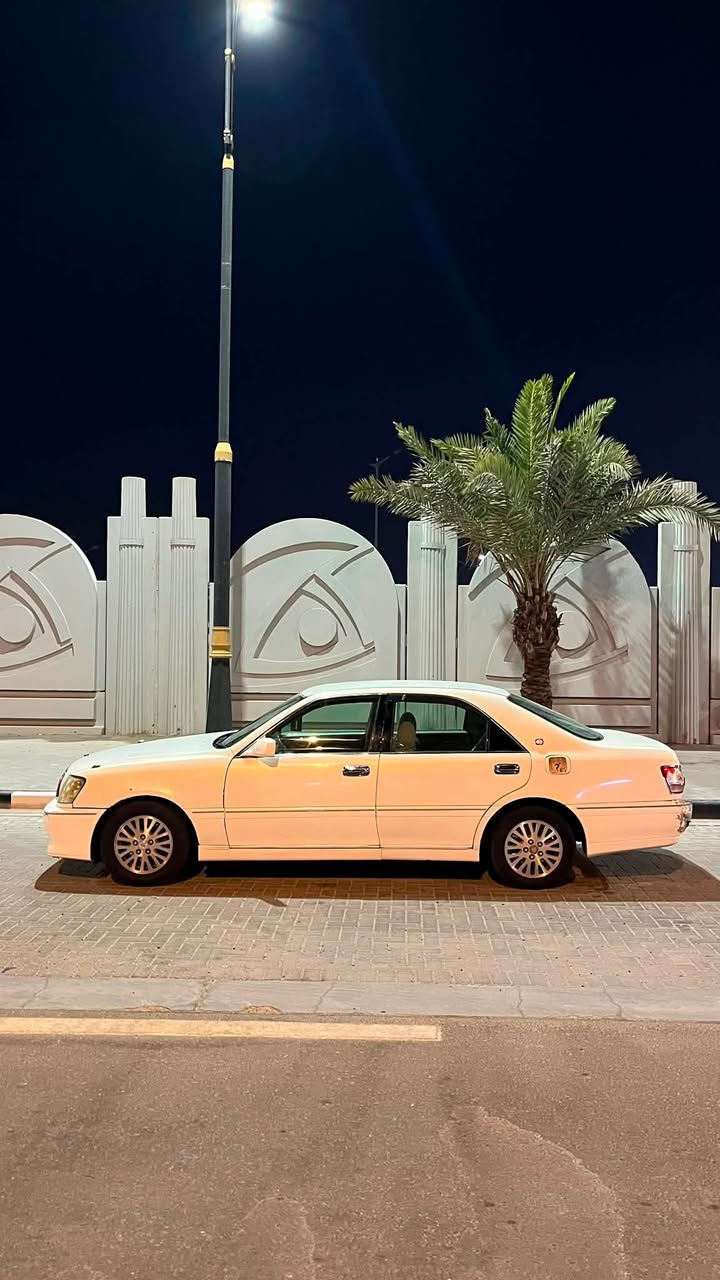 ملكة مديل 2002 كرستال اصل محرك ديفور الصغير محرك وكير وتبريد كفاله تايرات نظاف كص قماره فقط السعر ب35 وبيها مجال مكاني البصرة بيها لوحات فقط اصليات مال كراون بيها ضرر ما مصلح بك لايت ودعامية مشخطة 
للاستفسار ***********

