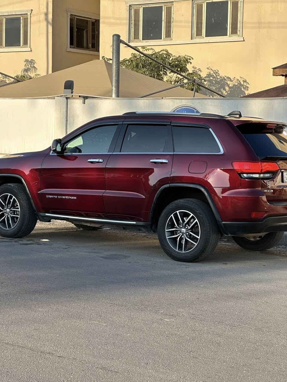 السلام عليكم
جيب 2017  

رقم أربيل جديد سنوية وهزه جديده 

السيارة ب اسمي وعليها كتاب تضليل ب سنوية  

بصمة أبواب 

بصمة تشغل 

كشن كهرباء

تشغيل عن بعد  

جنطة كهرباء 

كشنات تدفئة تبريد

السيارة طابة من امريكا بيها بخات صبغ مثل مامأشر عليها ب صور امريكا تقريبا  ٤ قطع بيها بخ ع كد جف الايد فقط بدون ايرباك بدون دواخل بدون شاصي بدون اي حادث 
 
ماشية ١٣٠ ميل 
السيارة جاهزة مابيها اي نقص 
 مكينة جديدة 
صدر جديد
تخم تاير جديد   

مكانها بغداد  
السعر ٢٠٥ وبيها مجال بسيط
للاستفسار/ ***********
