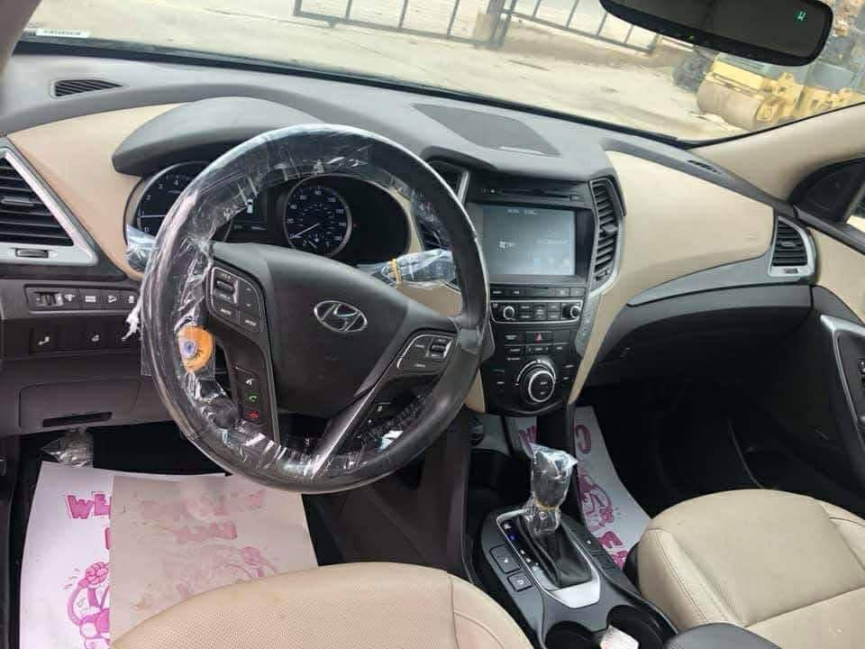 السلام عليكم سنتافيه موديل 2018 فول فول مواصفات رقم بغداد انكليزي السعر 120 مستعجل عندي ضرف ***********
