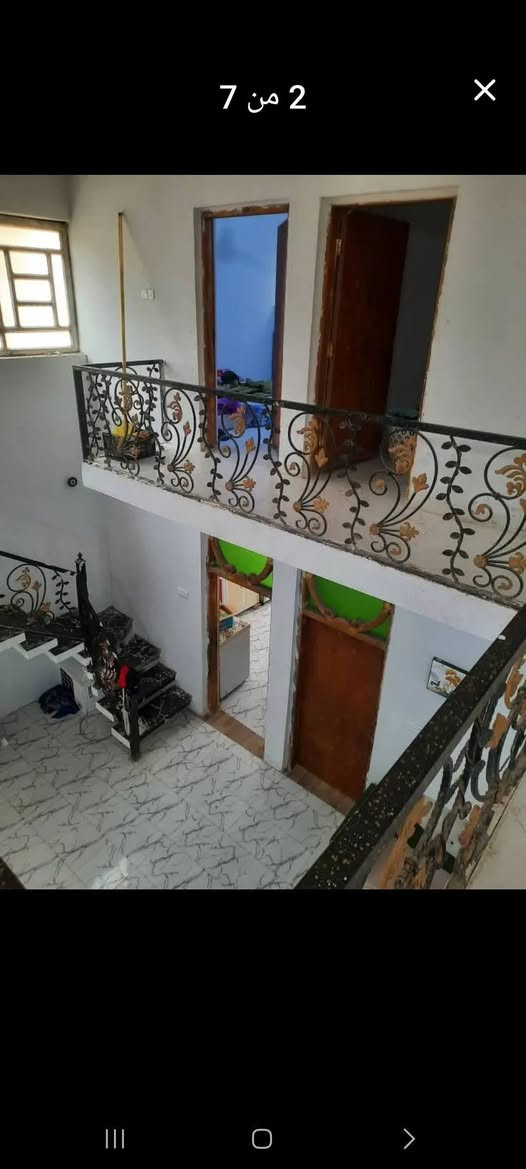 دار مساحه 150م
حي الصحه شارع الكورنيش
خلف مسبح السندباد
ويرهم مراوس بيت 100م في حي الصحه فقط 
سند 25
***********
