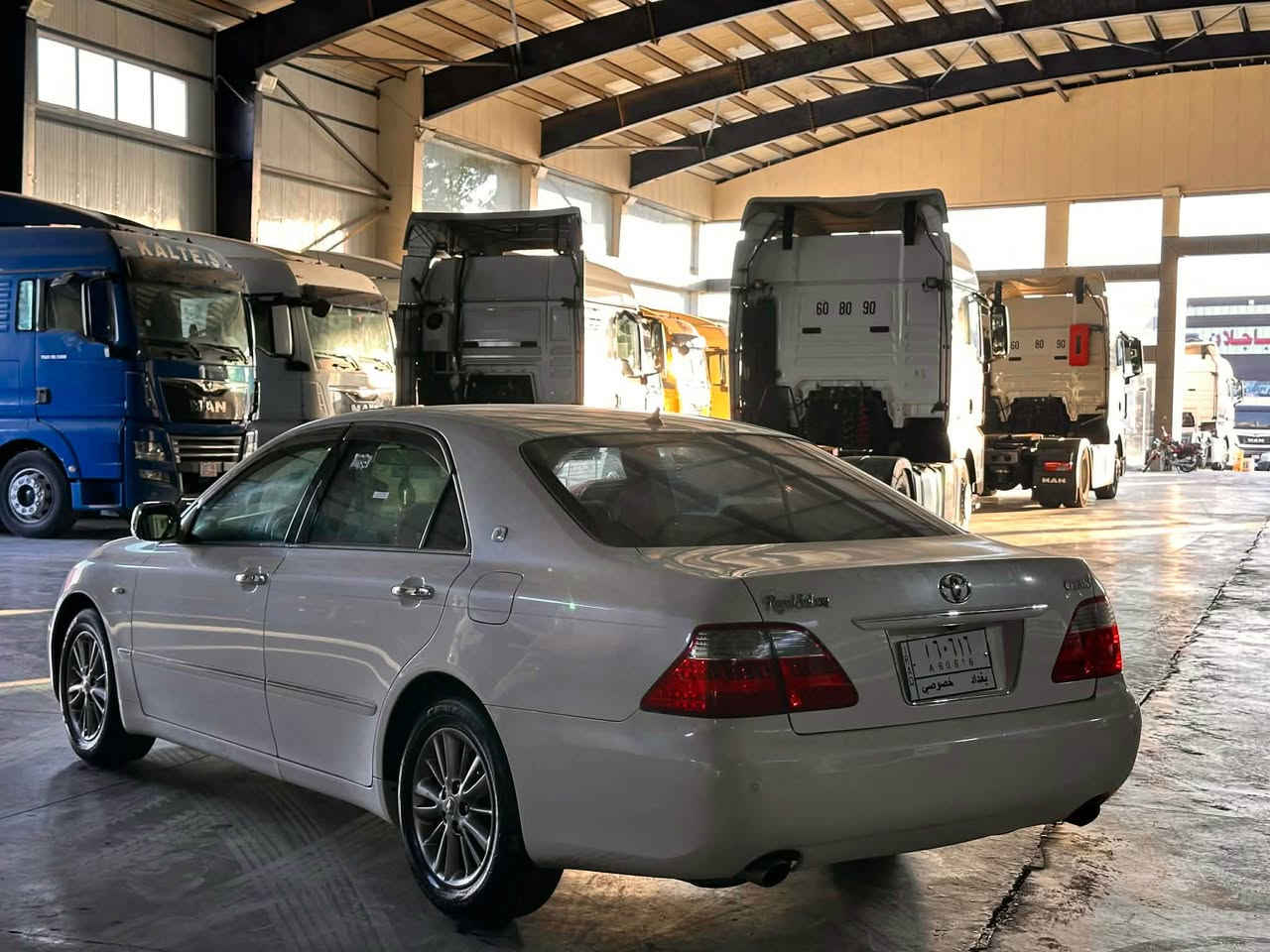 شاهینە 
مۆدێل ٢٠٠٧ مانگی ٩ 
گێڕ و مەکینە گەورە ١٨٢ 
ساج مەلەکی
گێڕو مەکینەی لۆک بەشەرت
چوار تایەو ویلی تازە نەوتی
بۆیاخی نیە هیچ
زەڕبەو لێدراوی نیە
کەڤەر گۆڕاوو شاسی کۆسەرە بەشەرت
تەبریت سارد و گەرم تەقەو ڕەقە کامل گیانی بەشەرت

٨٦ گڵاو مەعامەلە بۆ موشتەری
کەلار
ئەوە ژمارەکەیتی تەلەفونی بۆ بکەن
***********
کەلار

ئادمین 🌸 كالار, السليمانية
