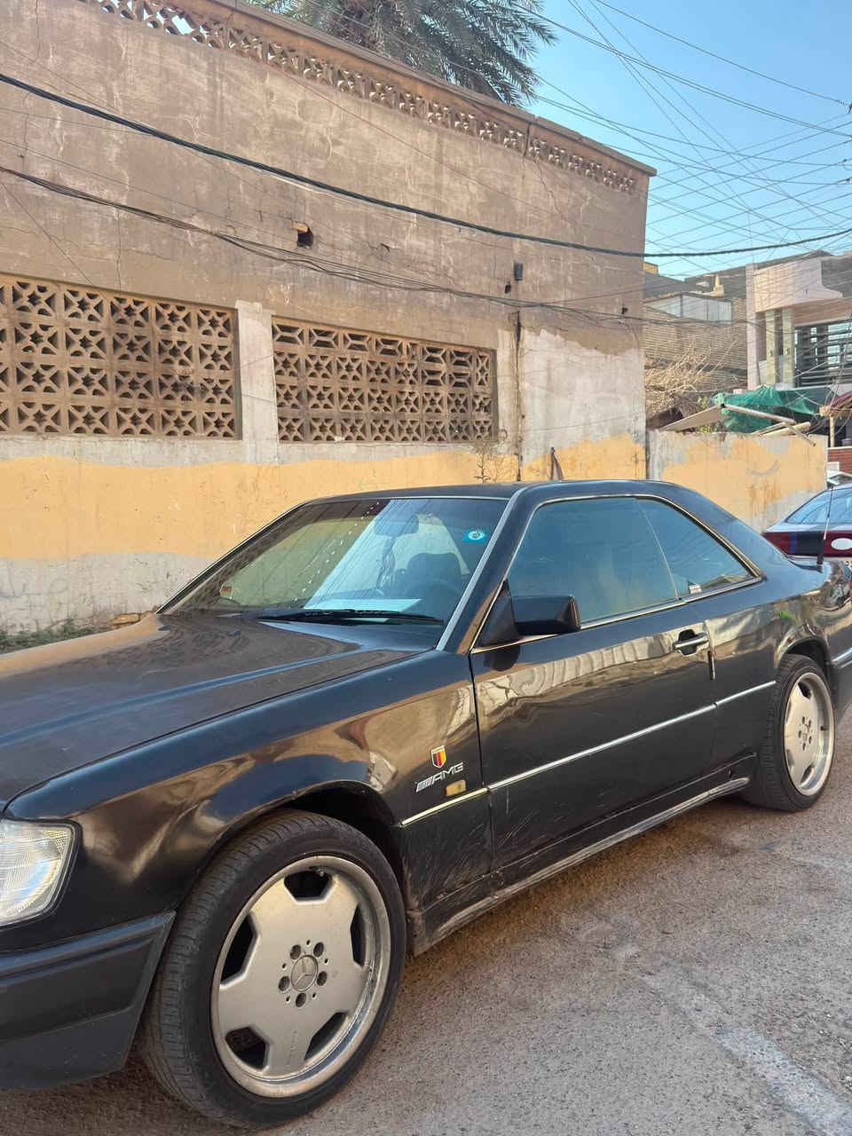 سلام عليكم مارسدس بيبي دب كوبيه تك باب موديل 1992 تبريد شغال كهربائيات شغاله ويل AMG دوسات AMG مكينه ام الخراطيم كيره d4 للبيع او مراوس مكاني بغداد البياع ***********
