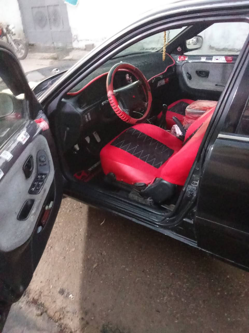 السلام عليكم سوناتا 2 موديل 94 للبيع سياره حلوه خير من الله المكان ديالى بعقوبه السعر 45 وبيها مجال حك الجيه وهذا رقمي ***********
