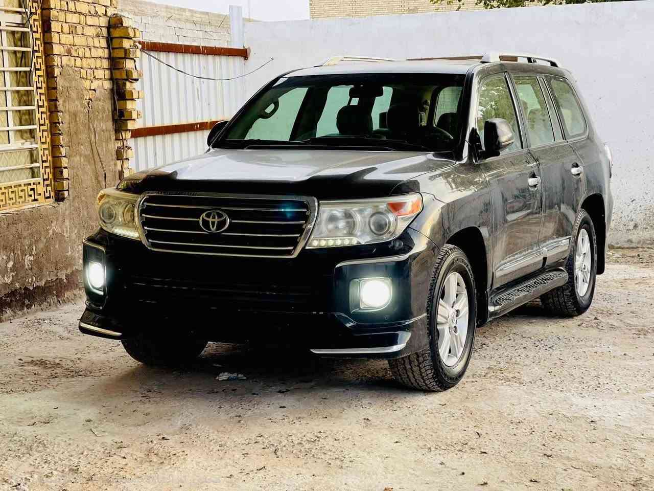 سلام عليكم للبيع لاندكروز 2012 6سلندر GX. Rمكفوله كفاله عامه فول مواصفات بريم اصل بجم زنون كامره اماميه كير مكينه حداديه مشروطات داخل بيجي رقم بغداد  كشنات كهربائيه السعر 330 وبيه مجال بسيط المكان النجف الاشرف الاستفسار والتواصل على الرقم ***********
