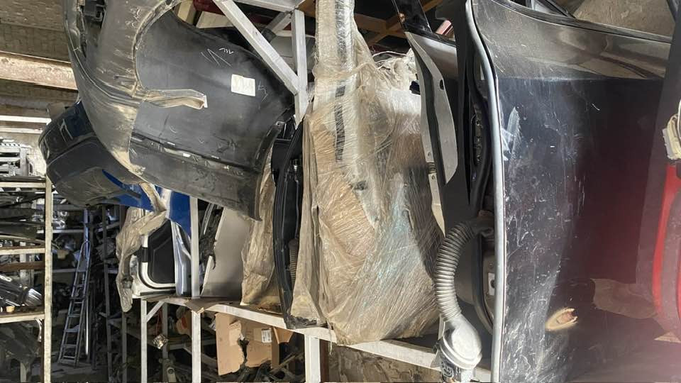 عرض خاص 
بيبان و صندوك دوج افنجر  سي 200 جيب باتريوت  جيب لبرتي جيب  كراند شيروكي دوج جورني دوج دورنكو 2008 دوج نترو  دوج كالبر دوج جارجر  اوباما دوج كرفان السعر الباب 100 الف فقد يوجد توصيل جميع المحافظات 
هاتف ***********
