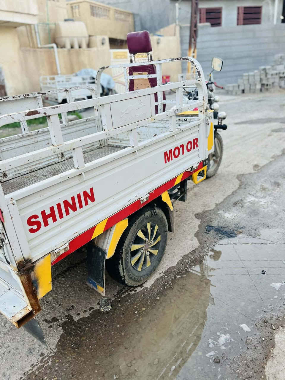 السلام عليكم ستوته ام طير الوان أبيض مديل عشرين 2020اي نقص ما بها المكان ديالى  شهربان ثوره الولاه اوراق اصولي رقم الهاتف ***********
