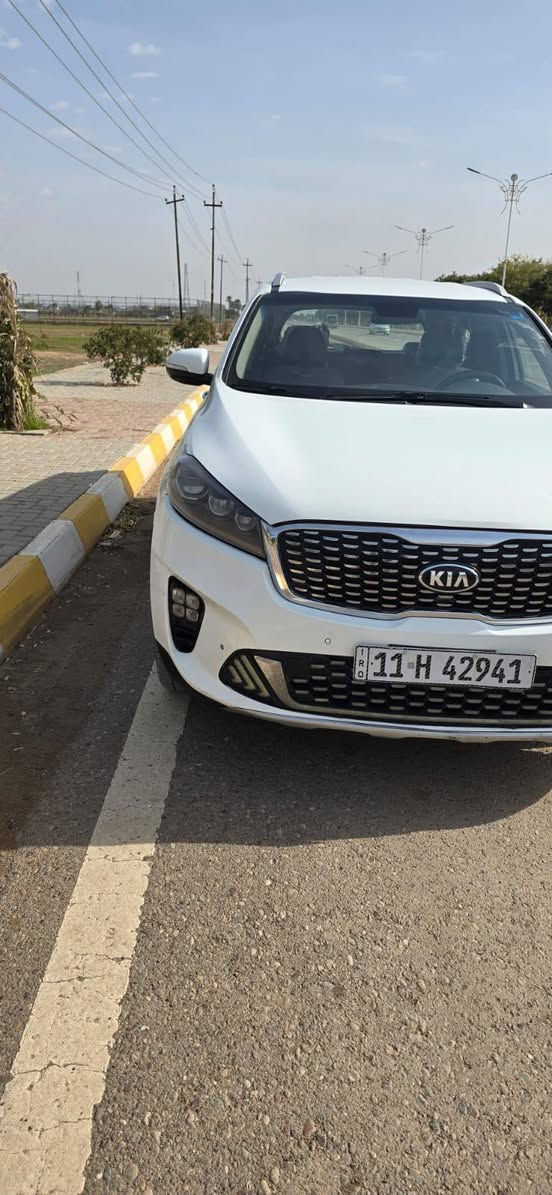 السلام عليكم
سورنتو 2020  خليجي كويتي6 سليندر  ، 7 راكب خليجي مكفوله كفاله عامه،  دبل شباج
فول مواصفات عدى الفتحه
نظام ترحيب 
بصمه ابواب وتشغيل 
لايتات زينون 
 كشنين كهرباء  
كامرا خلفيه 
دبل حساس امامي خلفي
 فول تحكمات ستيرن 
بردات خلفيه 
٣ انظمه قيادهة
سايد بريك بصمه
صندوك كهرباء 
تبريد ٣ قطع 
وبقيه المواصفات معروفه
سيارة جديدة جاهزة من كل شي  سيارة جديدة شركة ماتصرف عليه دينار  رقم الانكليزي الجديد وهزة جديدة ماشية 110الف كيلو السعر٢٥٥ وبيه مجال للطيبين العنوان صلاح الدين الدجيل *********** بيه وتساب ***********
