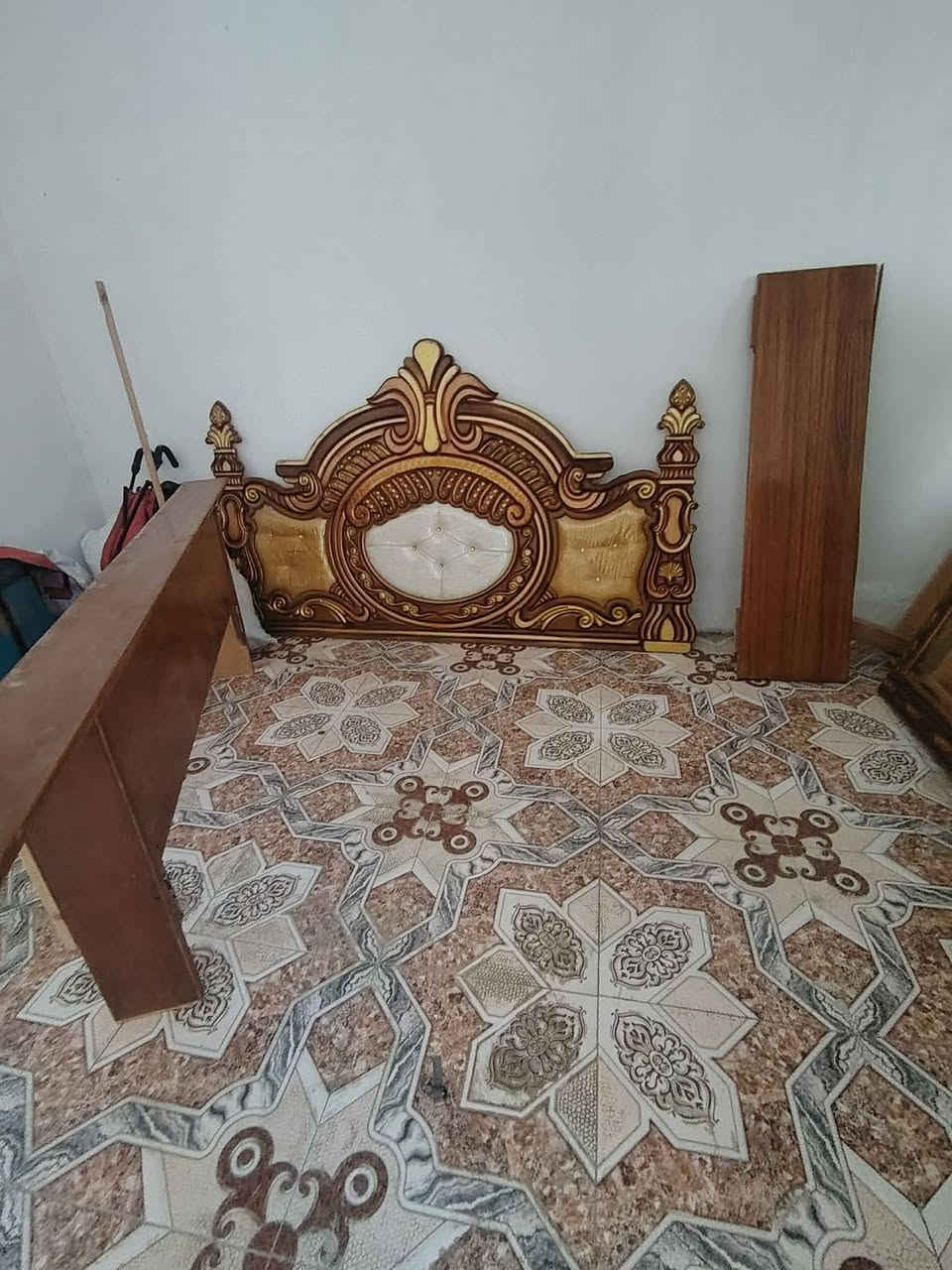 جربايه كامله وميز مرايه وزاويه  كلهن ينباعن سوه قيموهن وخذوهن والشراي اطي رقم راعيه مكانهن مغربه


**إذا كنت صاحب هذا الإعلان وتريد حذفه لأي سبب، رجاءا أرسل رسالة إلى الدعم الفني**