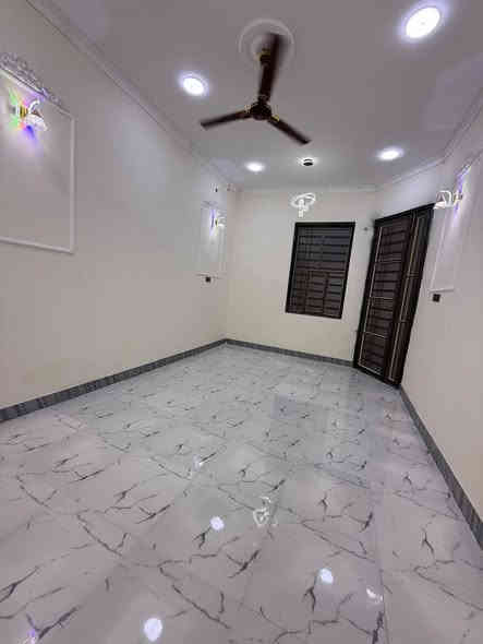 بسم ألله ألرحمىن ألرحيم
أسعد ألله أوقاتكم بكل خير 🌹
اللاستفسار : ***********

توفر : دار سكن للبيع ⚡
جمال ونزاكه ودقه بلعمل 
بناء حديث سنه 2025 😍
ألمساحه : 250 م
على شارع 10 م تبليط
بيت فارغ جاهز للسكن
تستلم بيتك عد لمكاتبه
جميع لخدمات متوفره 👍
ماء + كهرباء + مجاري
نوع العقار : طابو ملك صرف
زراعي بأسم عراقي سند 25

محتويات ألبيت ⬇️
كراج سياره
دوانيه
صاله كبيره
غرف نوم عدد 3 
مطبخ حار بارد
حديقه جانب لبيت
مجمع صحيات داخلي + خارجي

الموقع راقي
البصرة محوله زهير 
يبعد مسافه 700 م
عن طريق داخلي سايدين

كل هاذ جمال وترتيب 
سعر 137 مليون وبي مجال
اللاستفسار : ***********
