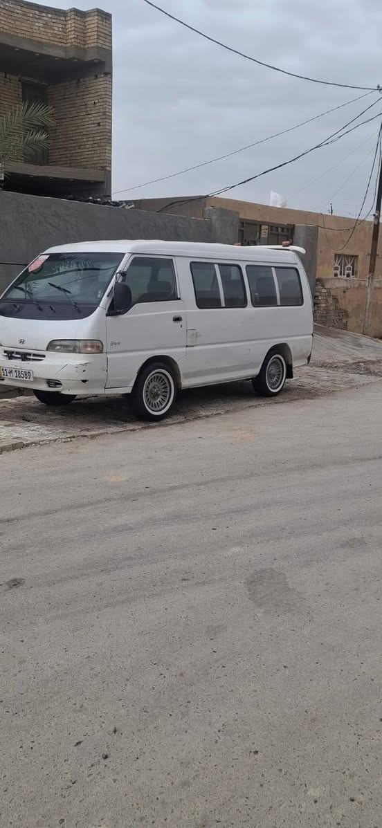 السلام عليكم سياره هونداي للبيع محرك بوكسين وشواصف فول على وضع الشركه السياره ما بيها نقص بقدر مراوس بك يا حمل وبدي المكان بغداد النهروان المدير 95 السعر تواصل على الرقم ***********
