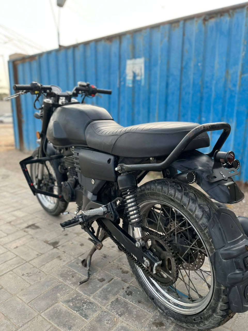 سلام عليكم شباب لايتي للبيع
مكفوله دراجه نضيفه محرك ما مفتوح مديل 2020 سعر خاص ***********
