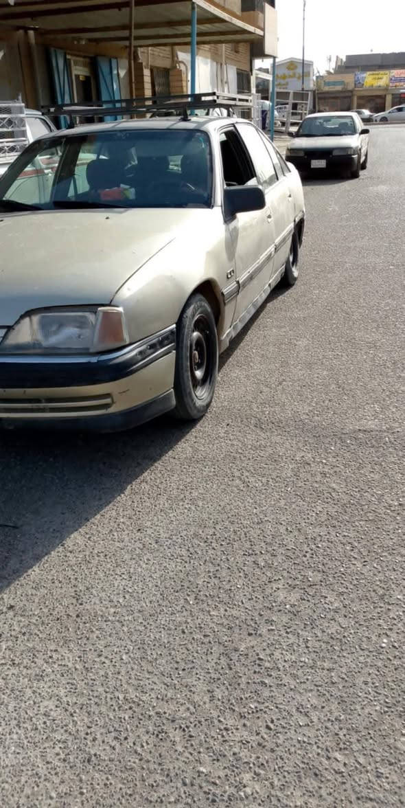 السلام عليكم سياره اوبل اوميجا حجم 20 سنويه خضراء المكان تكريت حي الديو للبيع السعر 10 هذا رقمي اتصال على هالرقم ***********
