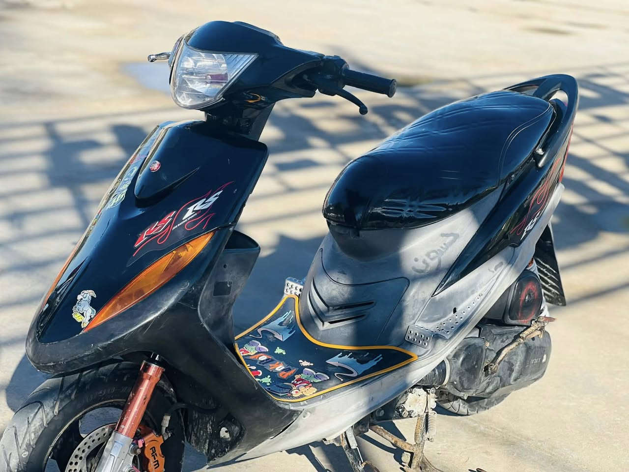 سلام عليكم ماكس عدله للبيع بلاديه 49 سلف شغال نكره كهربائيات شغاله درجه خير من الله شلعه ومعدل  وصالنصه رياضي اف ام   سعر ٥٠٠ وبيه مجال شراي بيك خير وتدالل راسلني عل خاص


**إذا كنت صاحب هذا الإعلان وتريد حذفه لأي سبب، رجاءا أرسل رسالة إلى الدعم الفني**