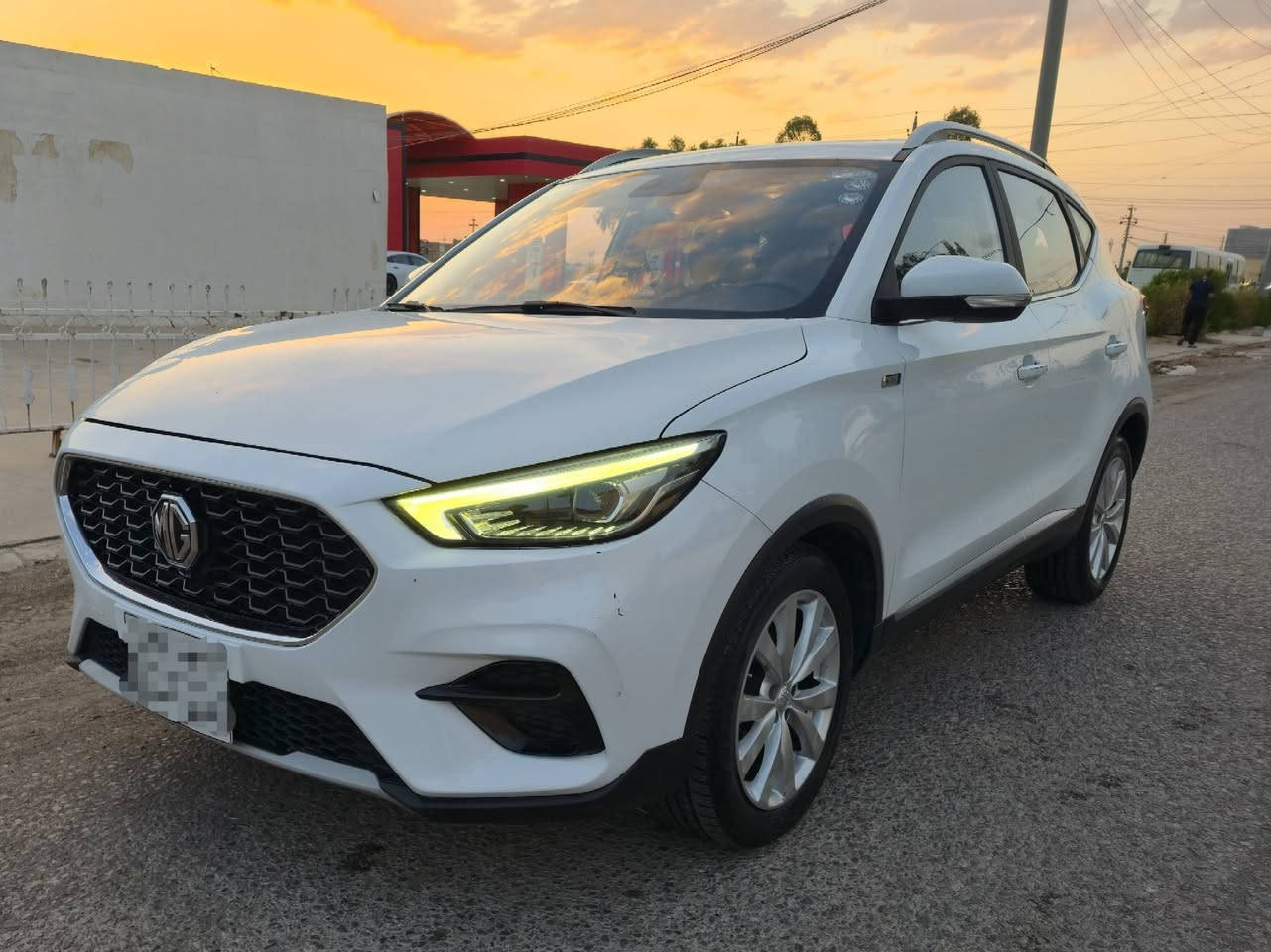Mg zs 2020 luxury

بۆ فڕۆشتن 
فول مواسفات 
پانۆراما
Auto hold 
بسمە
برێک بەسمە 
تحدید سرعە 
ئاوێنە ئیشارە 
شاشە ئایپاد 
گێر و مەکینە بەشەرت 
دووپارچە بۆیاخی هەیە 
کەمێک تعدیلی هەیە 
بۆنیت و کەمێک چاملخ بێ ناوگرتن 
گەر ویستان رسمیبسۆنەرتان بۆ دەنێرم 
بۆ تەفاسیلی زیاتر 
نامە بۆ واتس ئەپ بنێرە 
***********
