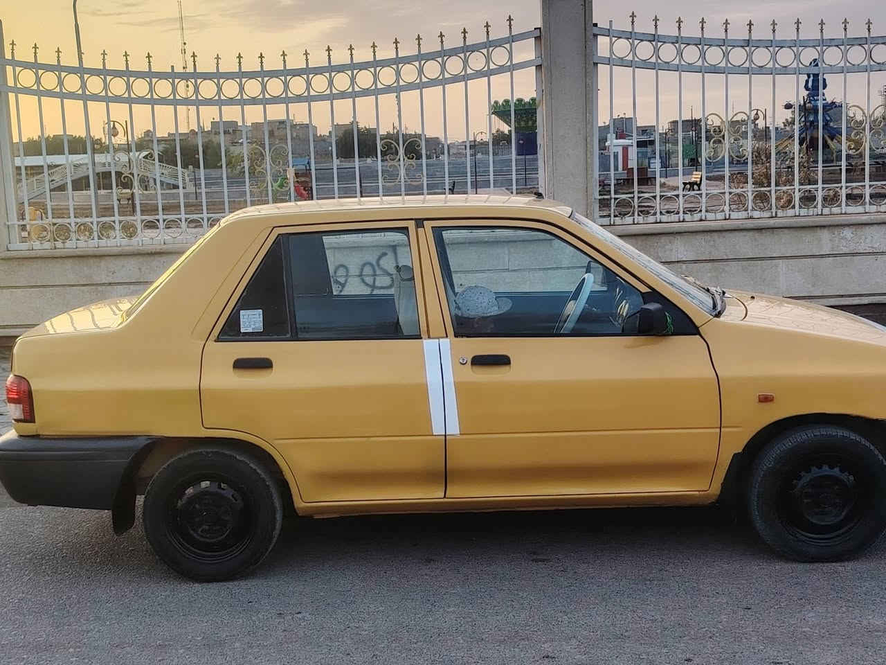 السلام عليكم سايبه للبيع موديل ١٨  رقم بصره مكاني بلعماره
مكينه وكير مكفولات مابيها لا ضربه. ولا تبديل حداديه حلوه السعر ٣٥ وبيها مجال ***********
