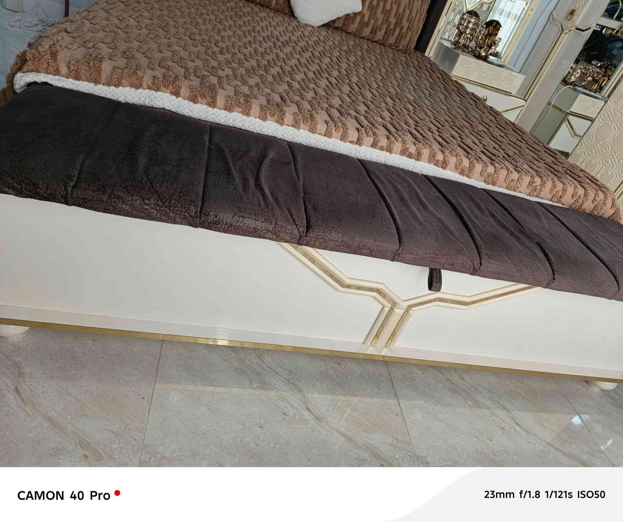 سلام عليكم عندي هاي غرفه نوم للبيع مابي اي عيب 9 قطع اشتريته 15 ورقه هسه اريده ب مليون و 500 الف


**إذا كنت صاحب هذا الإعلان وتريد حذفه لأي سبب، رجاءا أرسل رسالة إلى الدعم الفني**