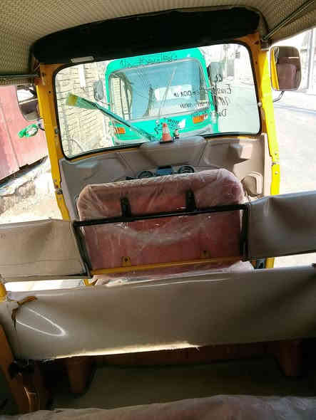 21.تكتك كفالة ماعدة ضربة بصفحة مرجعها بلادي ومجفتة سعر 6.و600وبيها مجال  ***********
