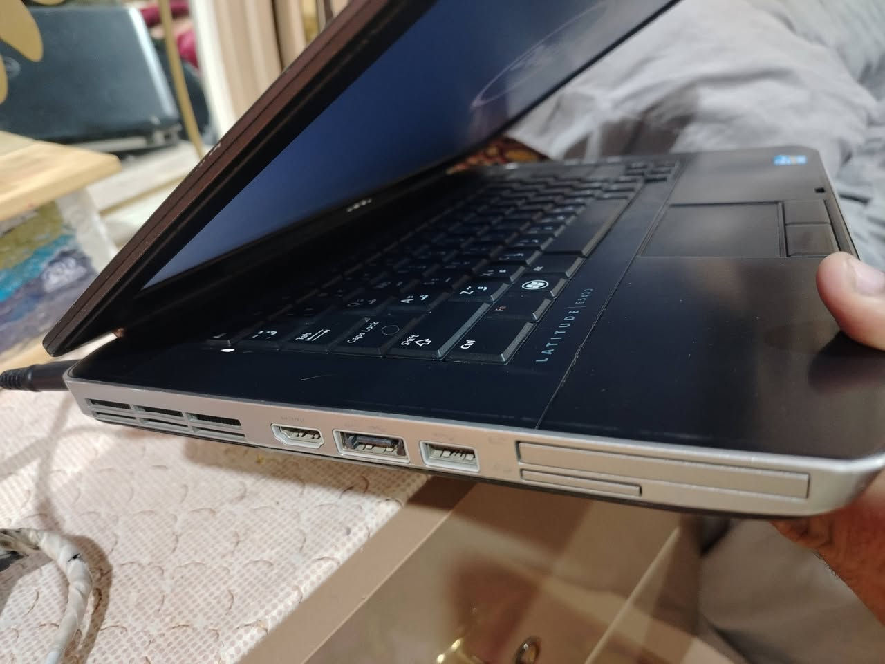 لابتوب دل.. نظيف جدا
المواصفات... رام 4كيكا..هارد 320.. كور اي 3.. شحن ٤ ساعات.. مشغل الأقراص شغال.. يصير بيها ويندوز 10..او11... السعر 1٢٥ الف وبيها مجال قليل وترهم ومراوس بموبايل.. عنوان كربلاء.. الحر حي القادسيه... ***********
