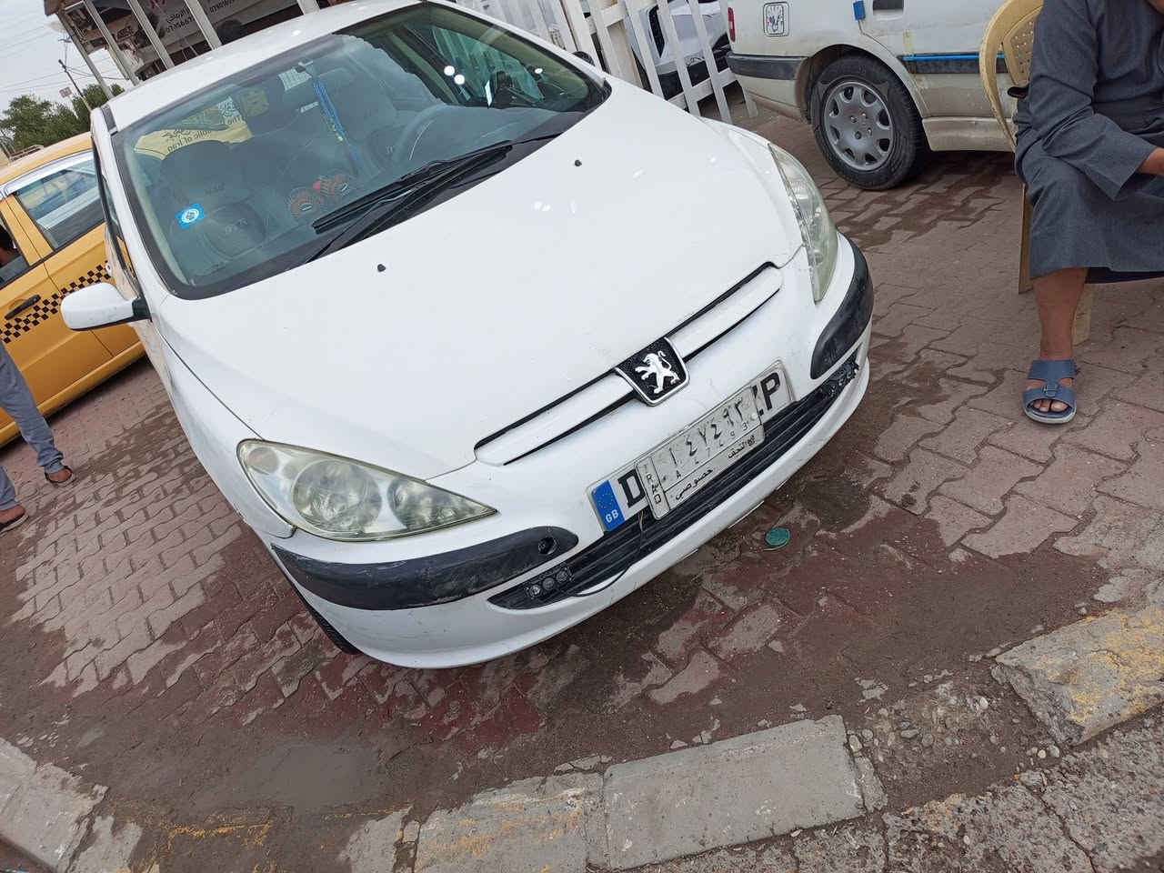 السلام عليكم بيجو للبيع 2005 سياره جاهزه واحلى من الصوره السعر ب 40 وبيها مجال مكان نجف الرق***********
