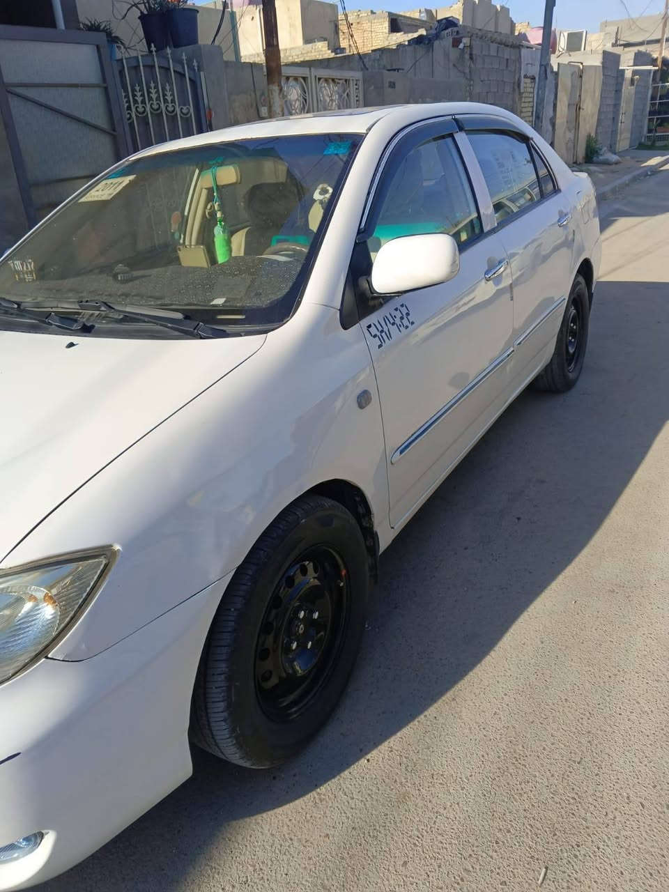 سلام عليكم سياره مديل 11 BYD f3
رقم  بغداد 
مكينه  ياباني بلادي
سياره خير من الله 
تخم تاير 
حداديه  جديده تعمير هلالات
كهربائيات كلها شغاله 
تدفئه شغاله تبريد شغاله
***********
السعر 62 وبيها مجال
