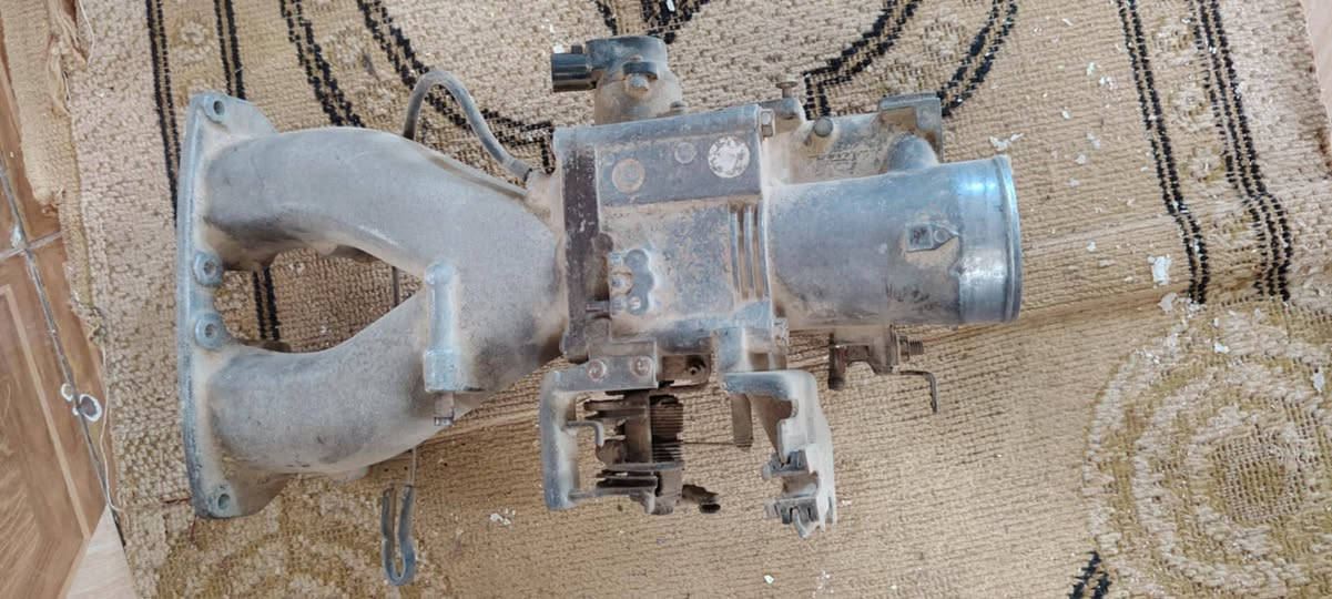 السلام عليكم جميعاً 
عندي غراض بطه مكينه ثنين ونص شغالت  
سلف 
دينمو
مروحه  
ظفيره 
مسطره 
قايش 
ثلاجه 
السعر كل 250.  رقم الهاتف ***********
