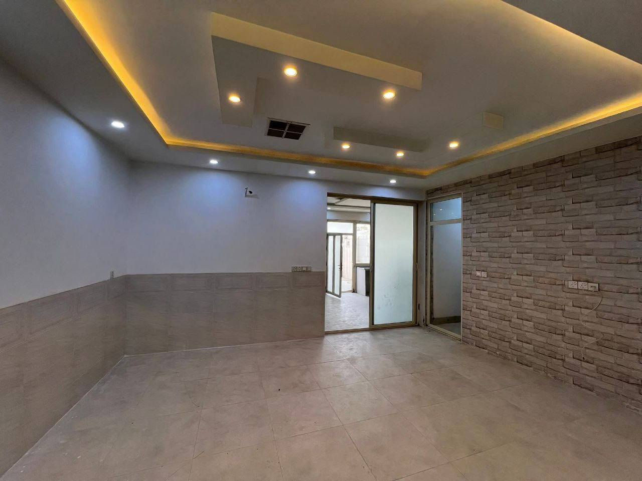 📍أربيل-بيت للبيع حي باداوه قرب شارع100M 

➖مساحة 105M 
يتكون⤵️
➖1غرف نوم 
➖صاله-مطبخ-مجموعه صحيات-كراج
للإستفسار:٠

***********
***********
**
سعر.  https://t.me/safarrealstate
