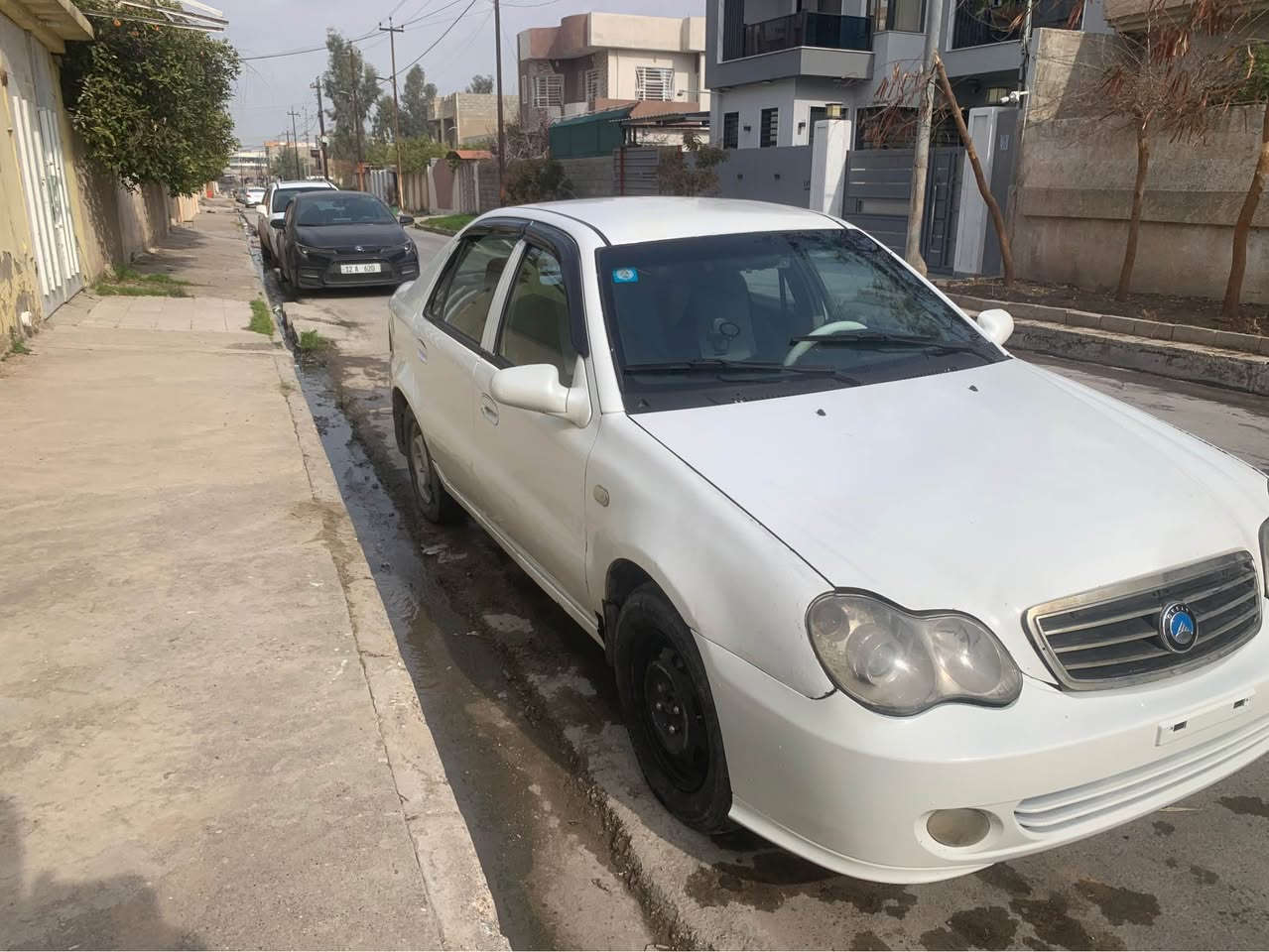 سي كي 2012 سيارة بس المحرك بيه صرف  جاهزة مثل ماواضحة بالصورة كير ومحرك شرط  بيه جاملغ اليسار والدعايه محرك كورله طخم وره وكدام جديد كربون بنزين رقم بغداد  صحبه الشرعي بل موصل شرط تحويل  وكاله  مكاني موصل الجانب اليسر حي الملاين 
السعر40وبيه مجال 
رقم موبايل  

‏‪0775 997 9672‬ موصل, نينوى
