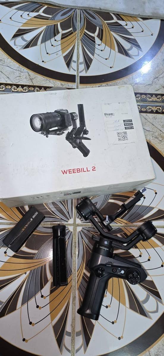رونين ويبل 2
كارتونته وفلينته نظيف قوي جدا 
شحن  استخدامات ساعات 
يتحمل وزن
سعره 200 الف
رقم ***********
