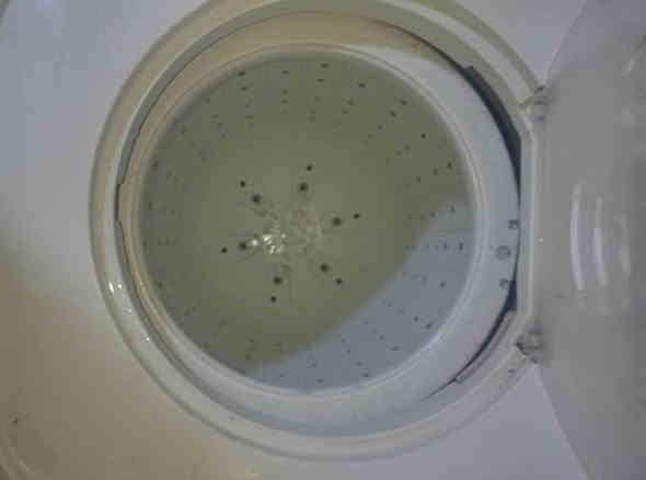 غساله ميديا حجم 15مستخدم قليل ماطور نحاس مضمون شرط اغسلي ونشفي يله تاخذيهه تخفيض الاسعار 1خر قطعه با110الف مع التوصيل***********
