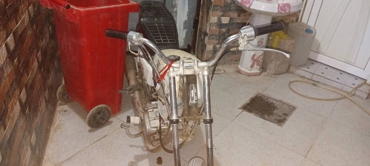 سلام عليكم  دراجه نامه وراق السعر 500 وبيه مجال ***********

