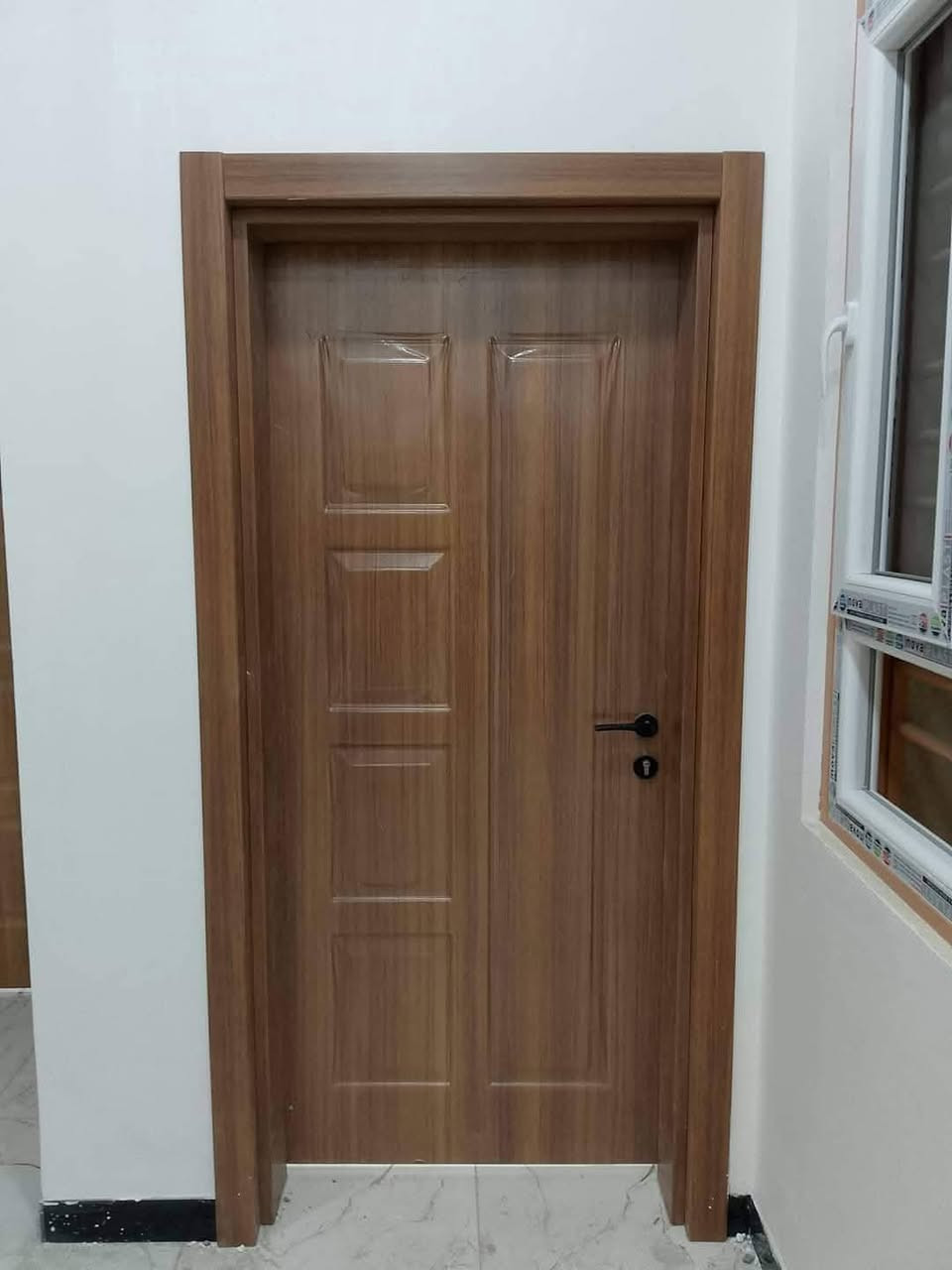 السلام عليكم
ابواب شماليه انسب الاسعار 
ابواب غرف نوم موديلات حديثه حسب طلب الزبون 
***********
متوفر واتساب
