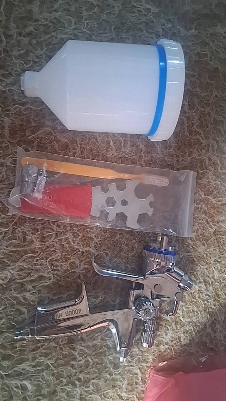 السلام عليكم مسدس رش طلاء ماركة الماني شرط الفحص للبيع السعر ٢٠٠ دولار
جديد بالكارتون مالته 
للأستفسار الأتصال على الرقم 
***********
