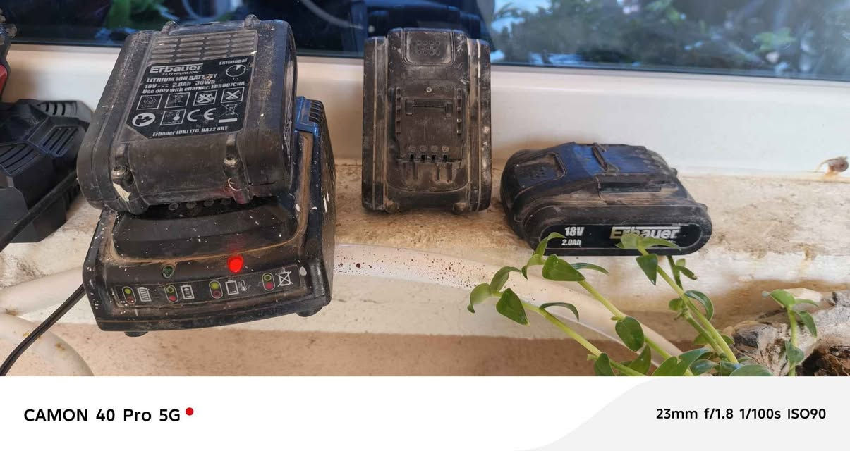 3پاتر و شاحینەیەک بۆ مارکەی ئایربور اسلی هەموی یش دەکات 18ڤۆلت دوو ئەمپیر سعری 50هەموی مجالی تیدایە ش هەولیر أربيل, العراق


**إذا كنت صاحب هذا الإعلان وتريد حذفه لأي سبب، رجاءا أرسل رسالة إلى الدعم الفني**