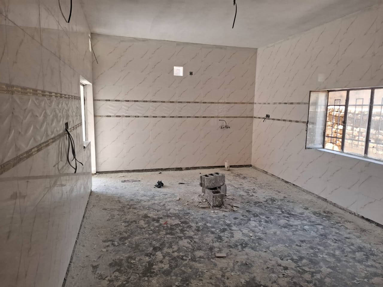 يا الله . خلفة سيراميك شغل درجى اولى متوفر المقداديه ونواحيها بأسعار جدا مناسبة للتواصل ***********
