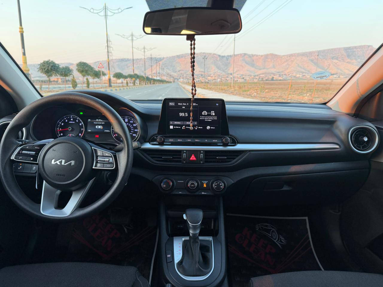 🚗 للبيع: كيا فورتي 2023 (Kia Forte) - فئة LX 🚗
​حالة الزيرو | وارد أمريكي | تقنيات أمان متطورة
​💰 السعر: 14,600$ (دفتر و46 ورقة) 💰
​📍 الموقع والتفاصيل الجمركية
​الدخول: منفذ إبراهيم خليل (تترقم شمالي).
​موقع السيارة: شمال الموصل - قضاء تلكيف - ناحية القوش.
​⚙️ المواصفات الميكانيكية
​المحرك: 4 سلندر، سعة 2000cc (اقتصادي وعملي).
​ناقل الحركة: أوتوماتيك 8 سرعات.
​الممشى: 27,000 ميل فقط.
​أنماط القيادة: (Sport / Smart / Comfort).
​🛡️ أنظمة الأمان والذكاء
​الرادارات: رادار أمامي، خلفي، وجانبي.
​الأنظمة الذكية: نظام تحديد المسار الآلي + نظام مانع تصادم أمامي.
​الفرامل: أوتو بريك (فرامل الطوارئ التلقائية).
​الحماية: وسائد هوائية (Airbags) سليمة بالكامل.
​✨ الميزات الإضافية
​شاشة عرض متطورة مع نظام معلوماتي حديث.
​كاميرا خلفية دوارة عالية الدقة.
​إشارات انعطاف بالمرايا الجانبية.
​منافذ USB وشحن موبايل.
​🛠️ الحالة الفنية والضمان
​الحادث: خفيف جداً (موضح بالصور).
​التصليح: تبديل جاملغ أمامي أيمن (جهة النفر).
​الصبغ: صبغ بسيط في حافة البونيت فقط.
​ملاحظة: السيارة بدون فتح إيرباك وبحالة ممتازة جداً.
​📞 للتواصل والحجز
​تواصل مباشرة عبر الأرقام التالية:
📲 ***********
📲 ***********
