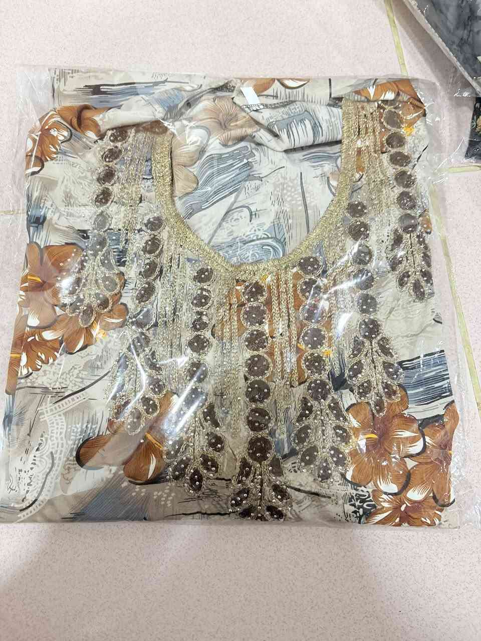 مخور قماش حرير 
سعر القطعه 15 الف 
ومتوفر جمله


**إذا كنت صاحب هذا الإعلان وتريد حذفه لأي سبب، رجاءا أرسل رسالة إلى الدعم الفني**