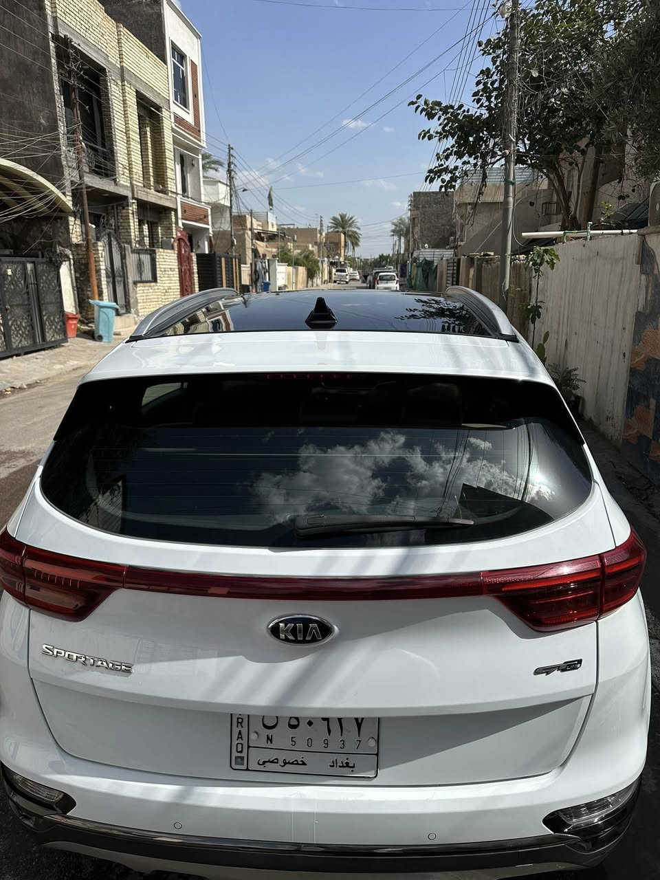 السلام عليكم كياسبورتج موديل 2021 جي تي لاين فول موصفات خلجي كفاله عامه بيهاشخطين بلجاملغ لمامي بدون صبغ لسيارة لسعر 22 وبيها مجال بصيط مكاني بغداد حي لعلام ***********
