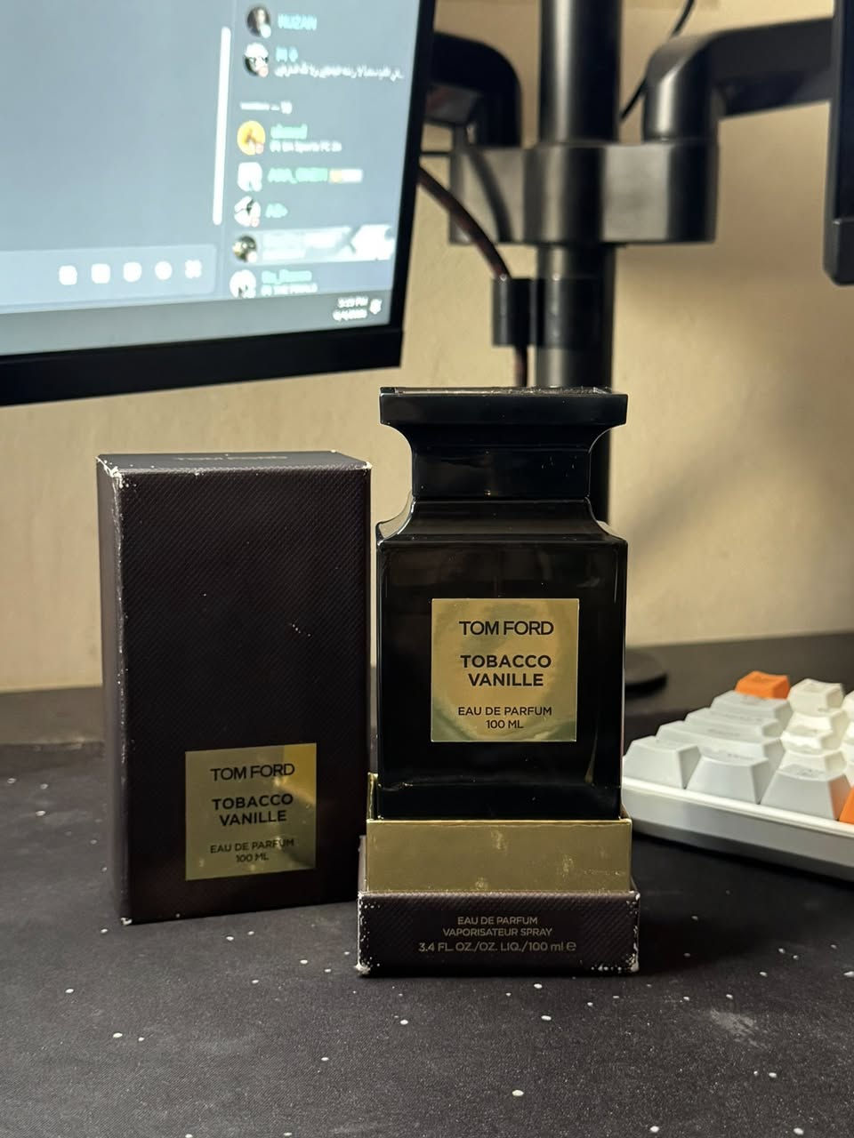الله بالخير ع الجميع 
ثلاث عطور مستخدمات للبيع 
Tom ford tobacco vanilla 100ml 
مستخدم 15ml الى 20ml 
السعر المطلوب 
350 الف
Tom ford oud wood ￼￼50ml 
مستخدم عشر بخات لتجربه 
بدون علبه
السعر المطلوب 
265 الف
Cucci cuilty elixir 60ml 
مستخدم ثلاث بخات 
بدون علبه
السعر المطلوب 
125 الف


**إذا كنت صاحب هذا الإعلان وتريد حذفه لأي سبب، رجاءا أرسل رسالة إلى الدعم الفني**