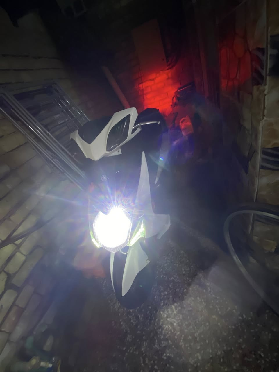 السلام عليكم دراجه سكنس لد نوزل خطين طلاعات قبق نفخ ستان حساس دراجه حلوه مابيه نقص شغال نكره سلف يرادله ترتيبات بيه بس صدره تعبان للبيع او مراوس شعندك نزل اسعر ٩٥٠وبيه مجال مكاني زعفرانيه  مراوس شعندك نزل رقمي *********** الستفسار خاص
