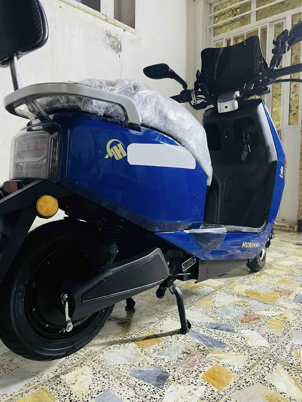 سلام عليكم
للبيع دراجه ماترك
موديل 2025
 بصمه تشغيل+ كارت +سويج 
ملف 1800 واط 
3 نمر
MP3
نضام R بك 
نضام B بارك
 6 بطاريات اكبار جديده 72v تايرات جديده بريك امامي دسك مكفوله كفاله عامه سعر 550الف وبيها مجال 
اتصال ***********
مكان بغداد الجديده
