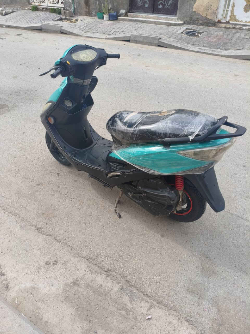 كامكو جي فور كابريتر 
كامله كهربائيات شغاله لايت عالي ناصي 
مكينه لا تنقيص ولا تبخير 
سعر 250 مكاني كوت الفلاحية


**إذا كنت صاحب هذا الإعلان وتريد حذفه لأي سبب، رجاءا أرسل رسالة إلى الدعم الفني**