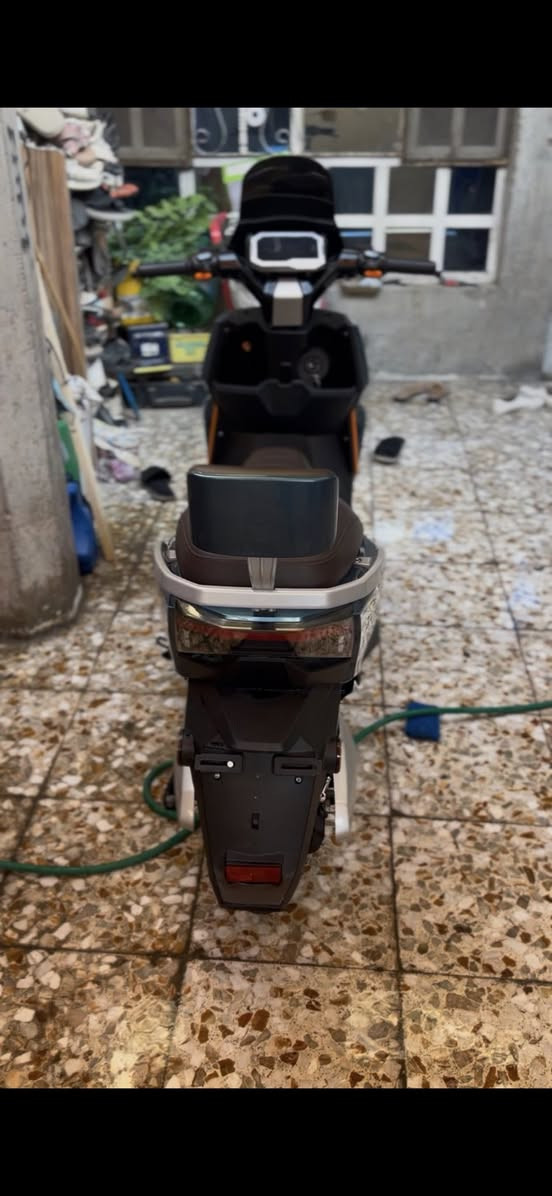 دراجه شحن جديده السعر خاص
***********
