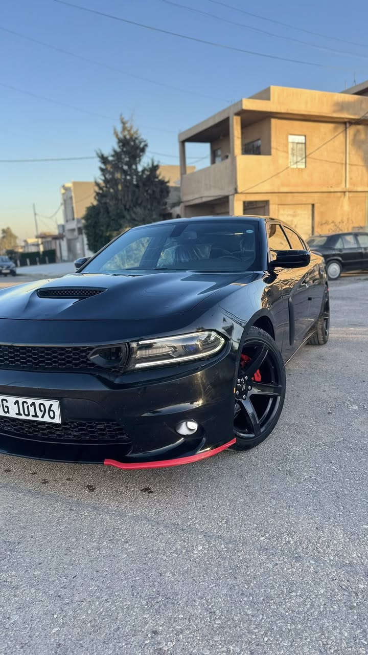 السلام وعليكم 
جارجر 2017 للبيع
مكينه 6سلندر Sxt محدثه GT عليها كزوز رياضي ريموت
تو ويل حداديه صدر جديد✅ 
 مكينه شرط مامفتوحه سياره مال بيت ستخدام شخصي 
سياره مامشتغله خط  
وارد كندي  سنويه جديده 
رقم سليمانيه شرط تحويل 
ضررها بوند وجاملغ  شرط بدون دواخل  موجود السونار👇
مكان السياره (موصل)التفاصل اكثر ***********
خاص مغلق السعر 163وبيها مجال ماشراي لاتخابر  
‏
