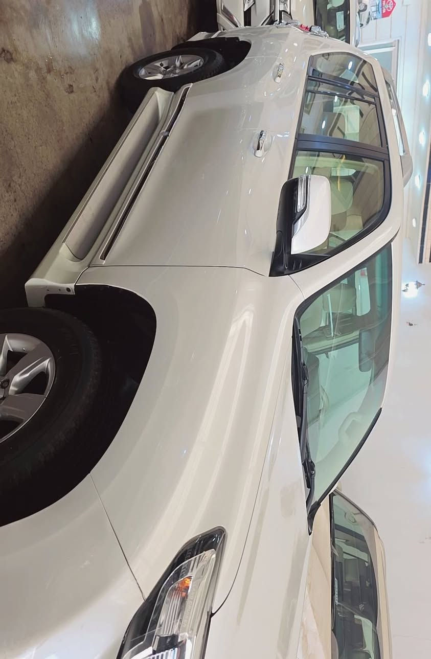 للبيع برادو TXL موديل 2017 ساز لون ابيض ماشية 140 السعر 330 $
***********
