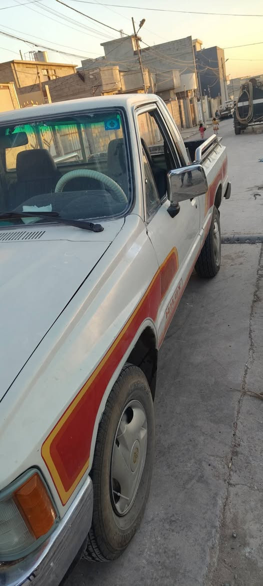 بكم 88
مصبوغ حزام
محرك 3واي بيه بدايت تبخير 
شاصي شرط
كير شرط
رقم سنويا جديد شرط تحويل 
تخم تاير جديد
سعر 63وبيها مجال 
تواصل وتساب ***********
