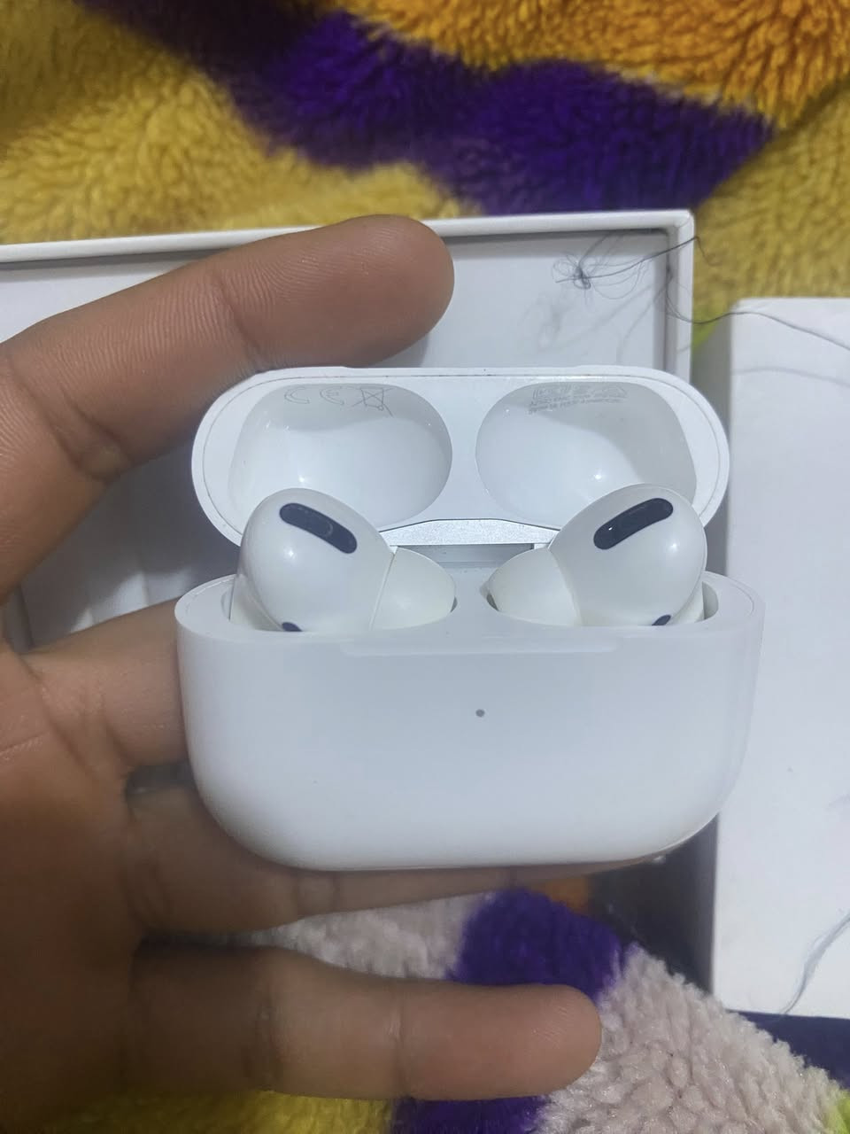 السلام عليكم ايربود برو الجيل الاول قطعة نضيفة كلش للبيع السعر 85 الف مكاني بغداد ماعندي توصيل ***********
