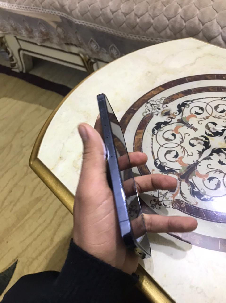 آيفون 13 برو ماكس ذاكرة 512 أمريكي نضيف بطارية ٨٨ 
السعر ٦٥٠ ألف عنواني الدورة ***********
