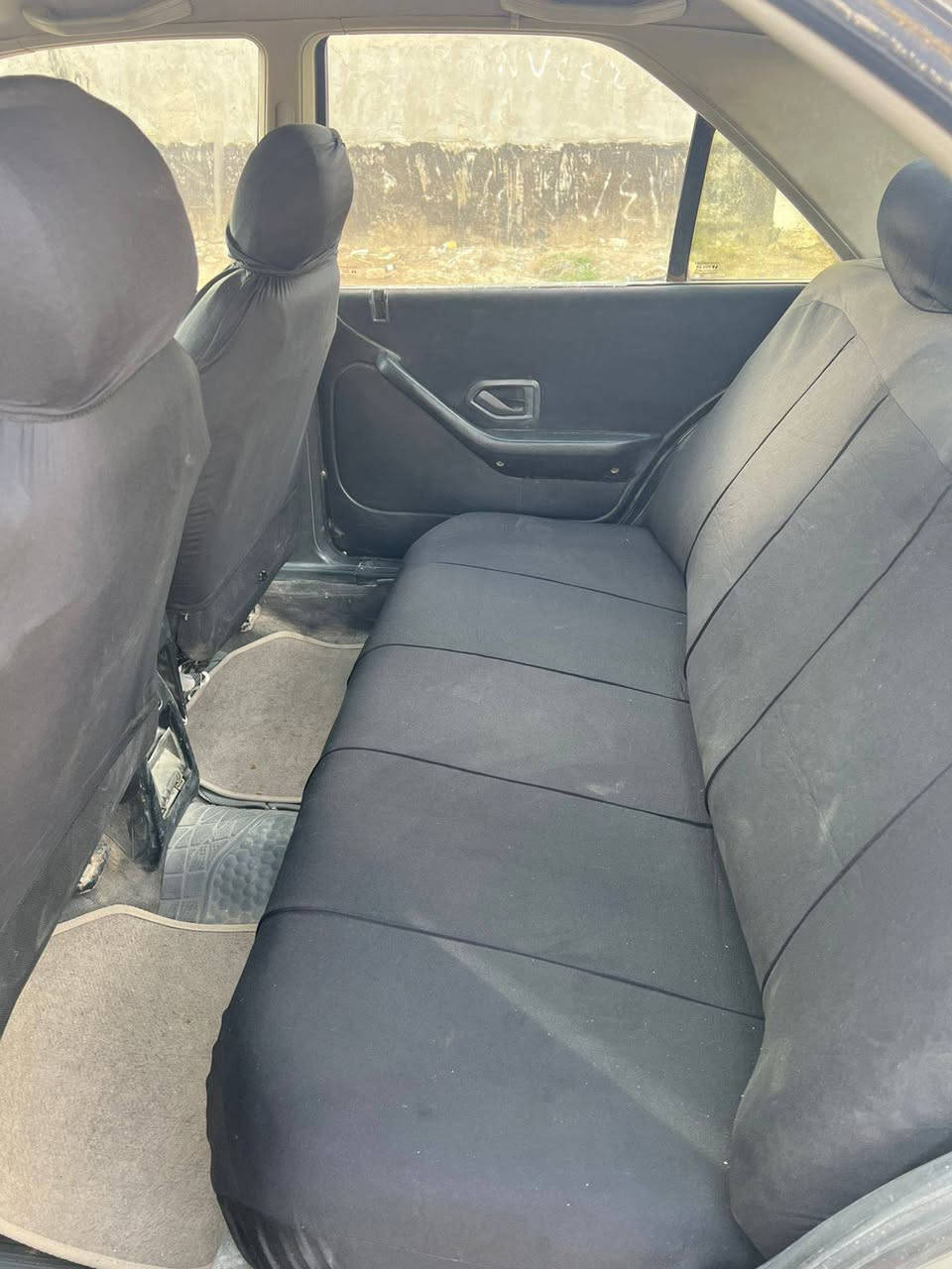 سلام عليكم ورحمة الله وبركاته. 
بيجوفرنسي مال مزاد للبيع 
موديل ٢٠٠٦
جاهزة لترقيم هزة صاعده 
كير ومكينه كفاله عامه
حداديه تخم تاير كهربائيات كلة شغال ترايك وين ماتريد
مكان السيارة واسط. مركزالمحافظه
السعرالمطلوب٣٠ورقه وبيهامجال
الاتصال ع
***********الاسيا
*********** الاثير
محمد
