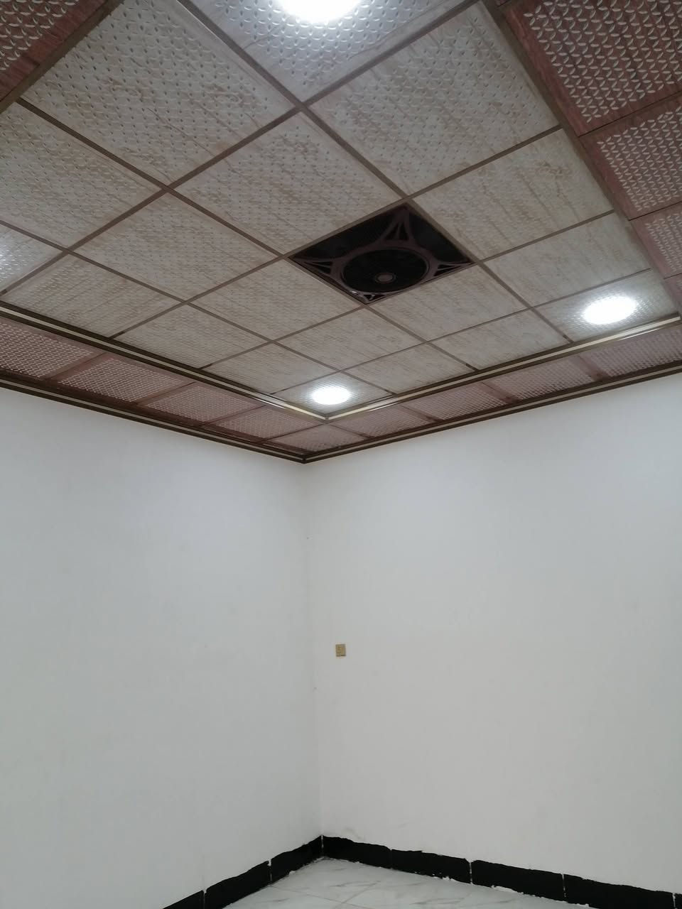 السلام عليكم موئسس كهربائيات ومجاري  للتواصل ***********
***********
