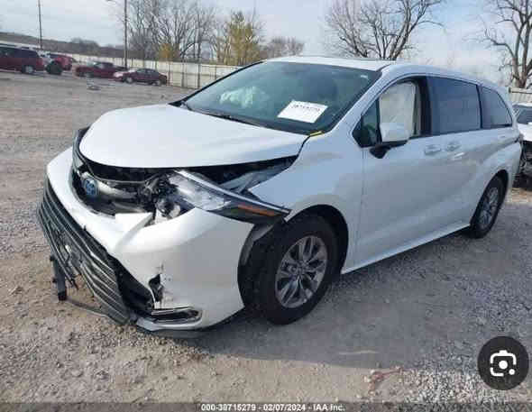 السلام عليكم سيينا 22 فول xLe تنته كشن جلد تدفئه كشن ومرايا وستيرن بيبان وجنطه كهرباء حساسات امامي خلفي مثبت سرعه وتحديد مسار رادارات مانع تصادم وتخم تاير وهواي بعد مواصفات السعر 300 رقم ***********
